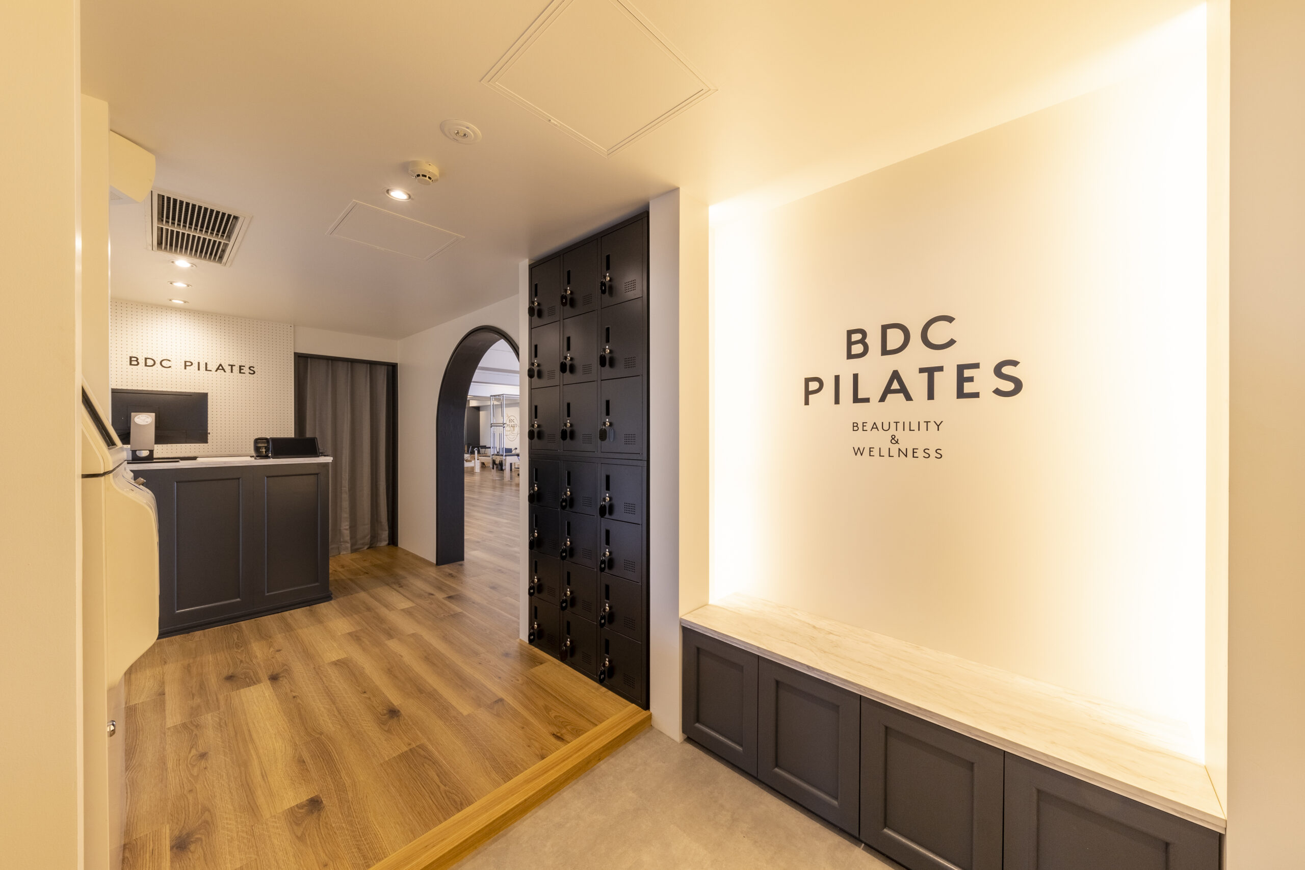 表参道ピラティススタジオ BDC PILATES様　施工事例